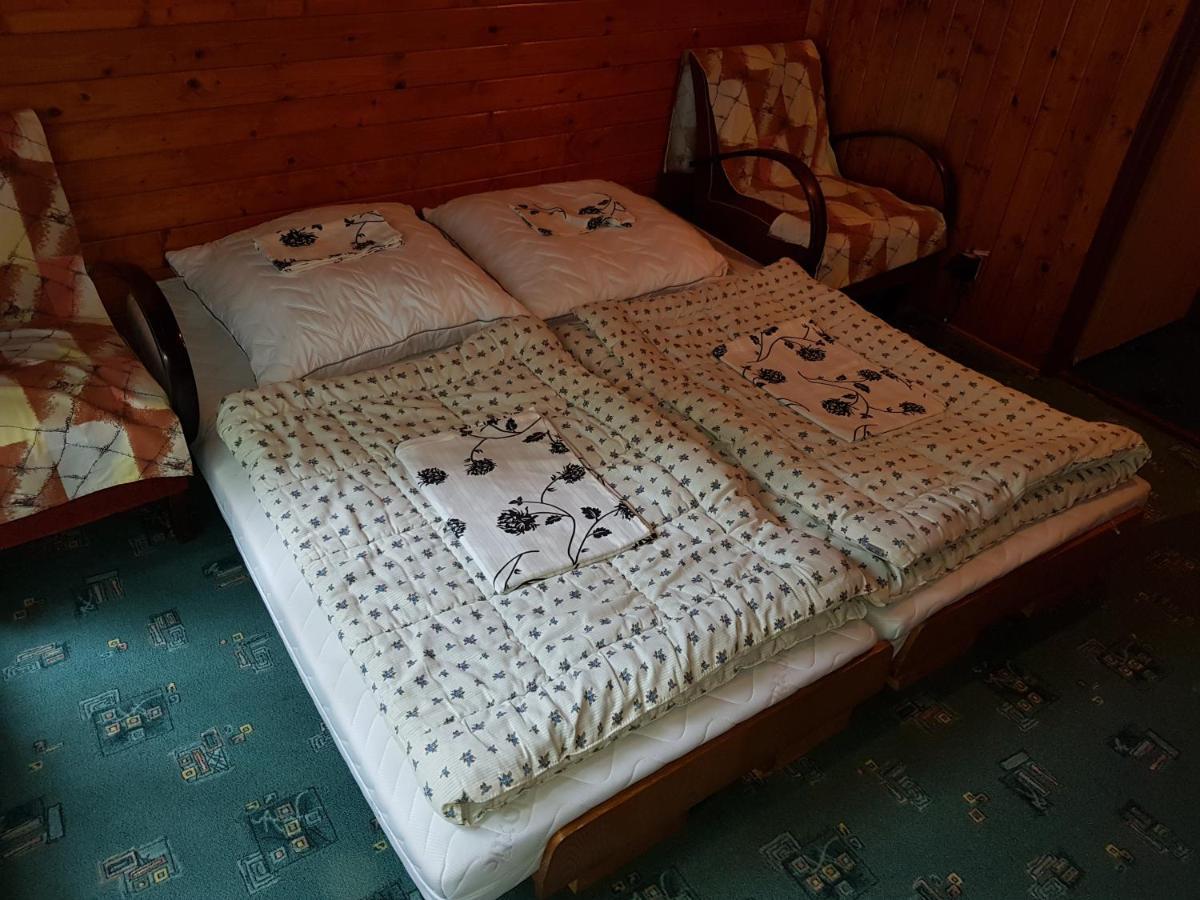Slovak Cottage Near Bratislava In The Heart Of The Carpathians Modra Exterior foto