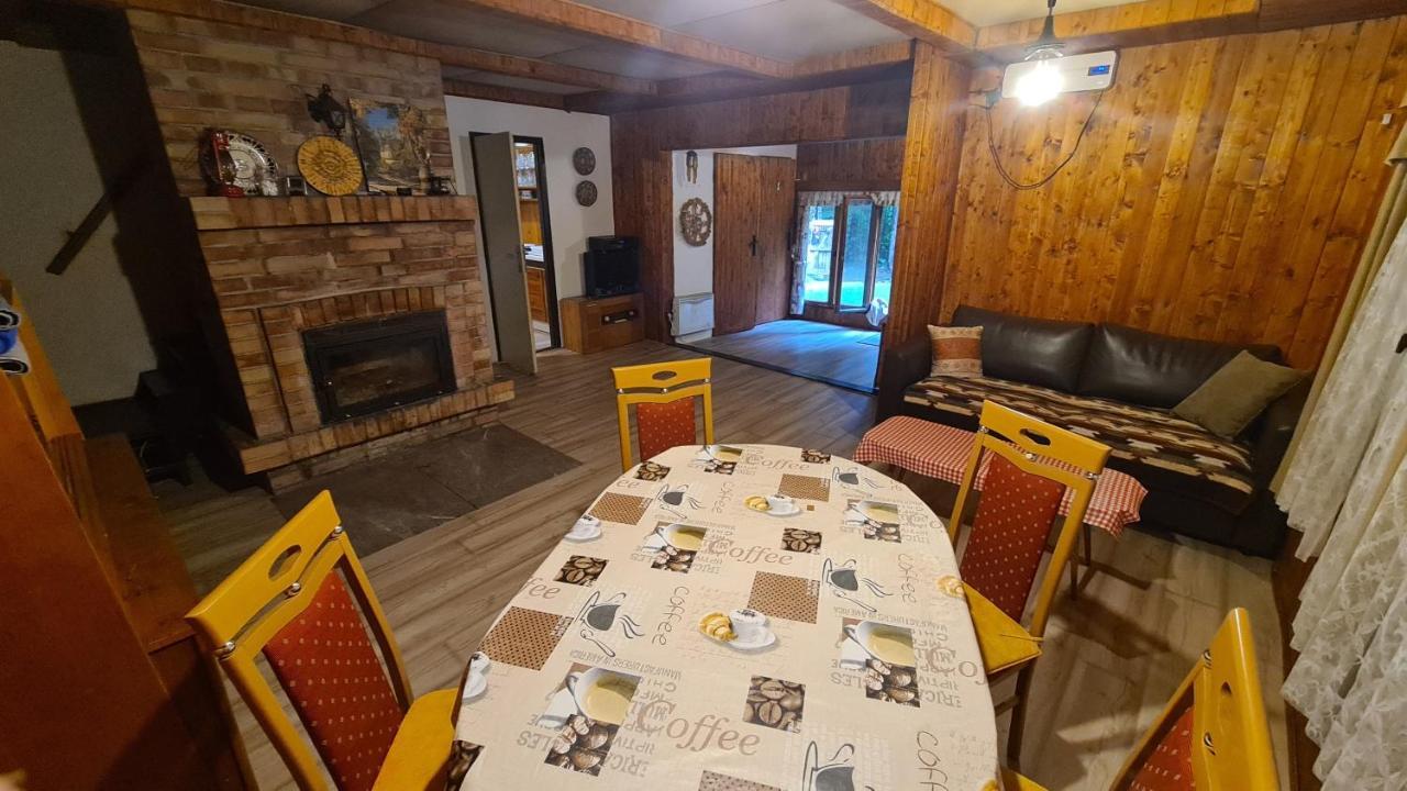 Slovak Cottage Near Bratislava In The Heart Of The Carpathians Modra Exterior foto
